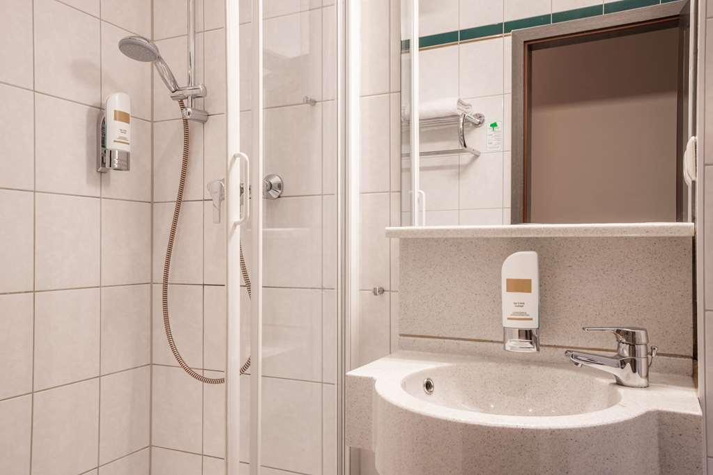 1, 2, Sleep Boardinghouse Unterschleissheim Zentrum Room photo