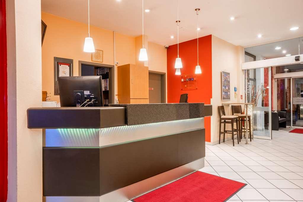 1, 2, Sleep Boardinghouse Unterschleissheim Zentrum Interior photo