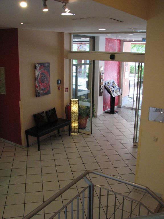 1, 2, Sleep Boardinghouse Unterschleissheim Zentrum Exterior photo
